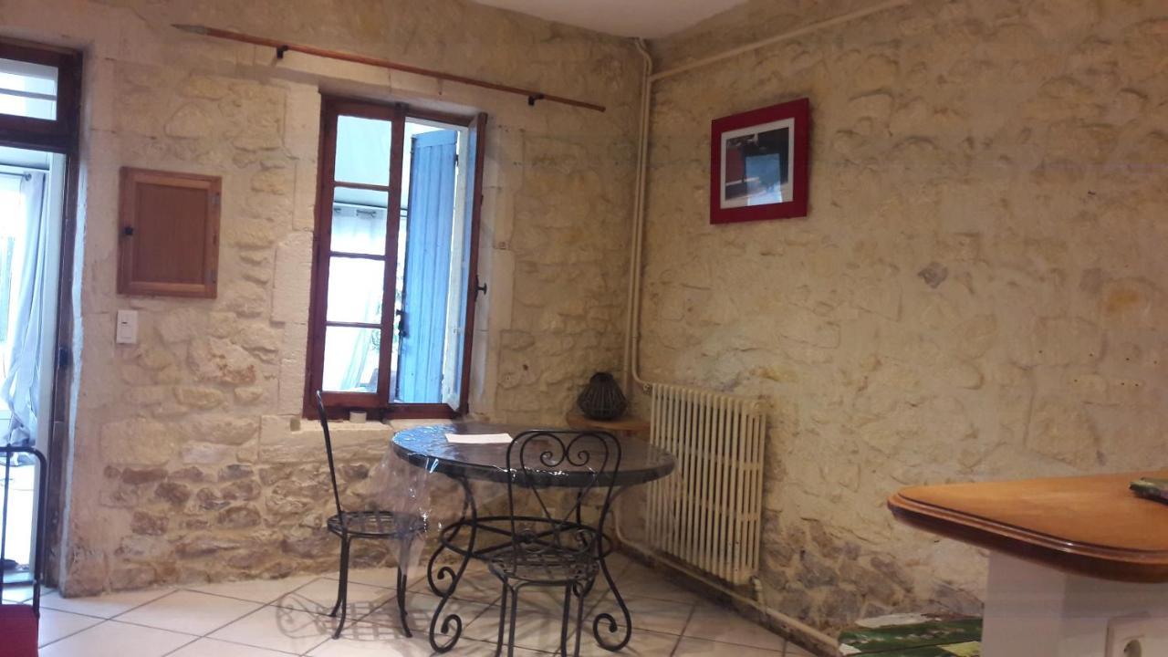 הוילה ארל Joli Maison En Pierre מראה חיצוני תמונה